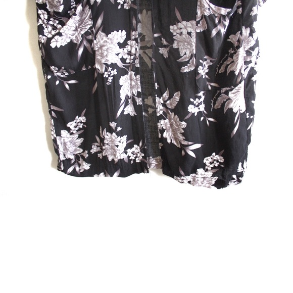 Spiritual Gangster Floral Tied Kimono One Size Fits All - Picture 11 of 16